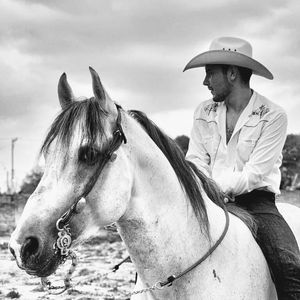 Meet your Posher, Manuel